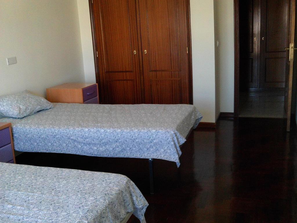 Homestay Marialva Park Seixal  Buitenkant foto