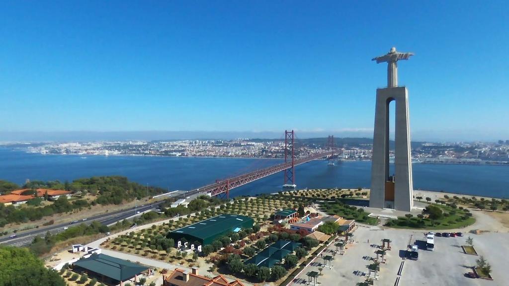 Homestay Marialva Park Seixal  Buitenkant foto