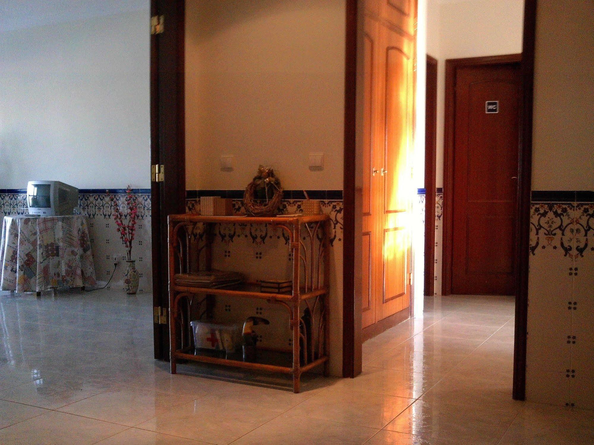 Homestay Marialva Park Seixal  Buitenkant foto