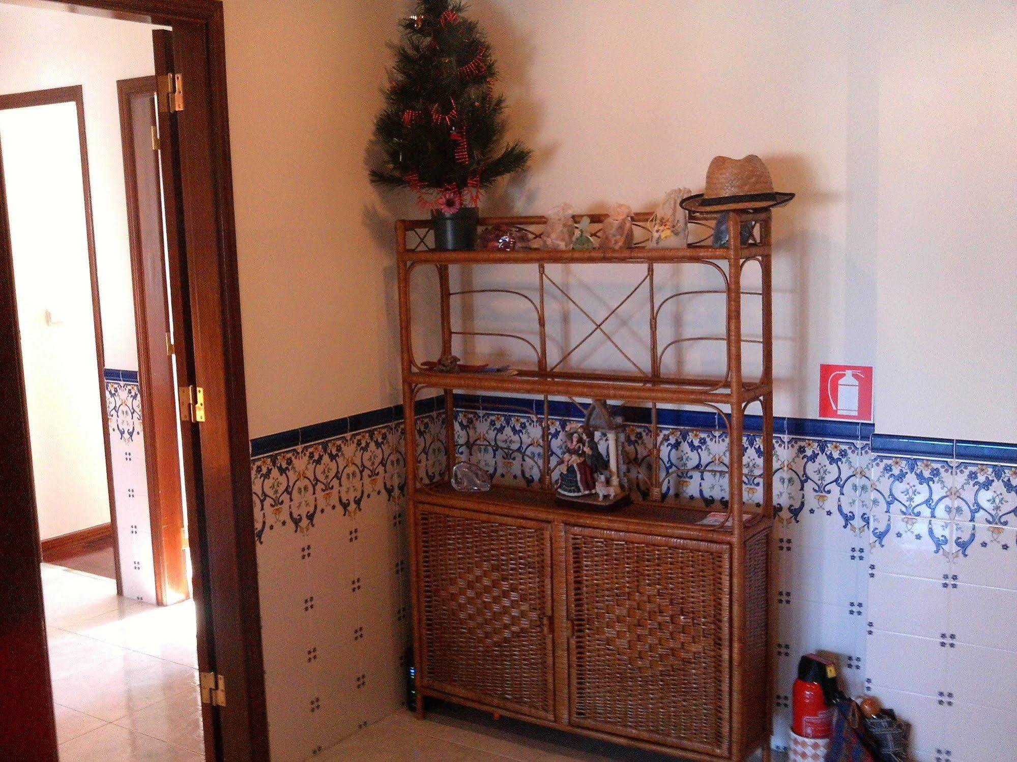 Homestay Marialva Park Seixal  Buitenkant foto